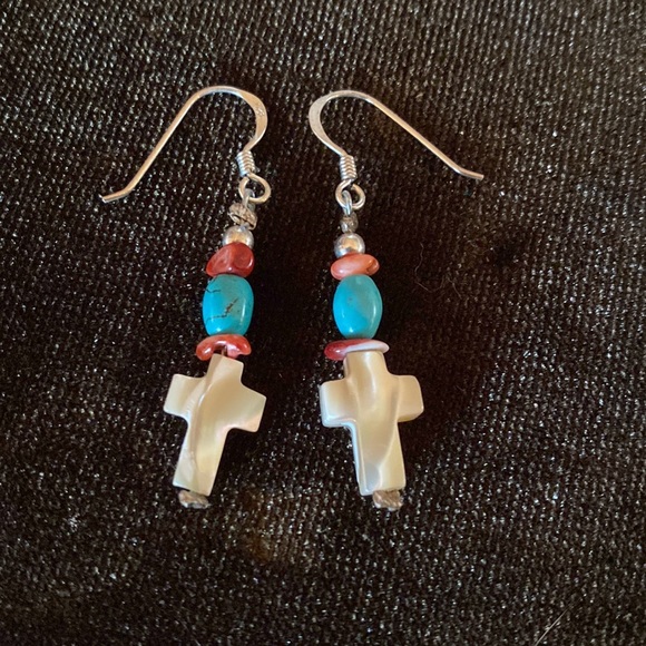 Santa Domingo mother of pearl cross, turquoise nugget, coral earrings - Picture 3 of 5